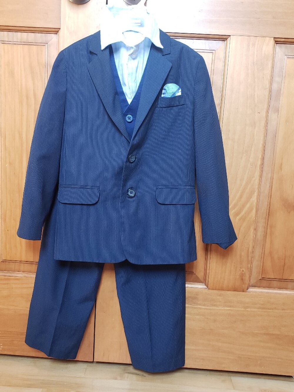 Geoffrey Beane Navy Blue Pinstripe Boys Suit Sz 6 Wedding Formal Party Vest